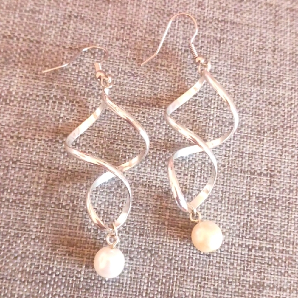 Silvertone Corkscrew Shape Wire Earrings w/ Faux Pearl Drop - Pre-loved (2.75")